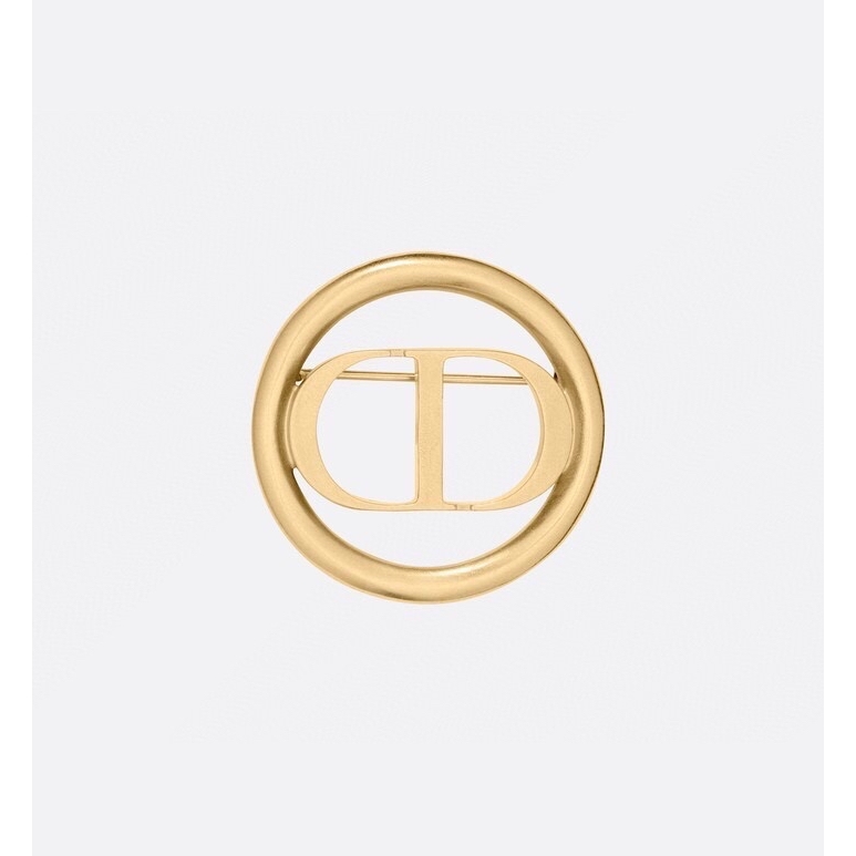 ch**an D*or brooches